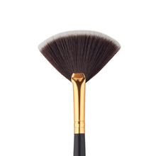 Fan Brush MAANGE Professional makeup brushes Powder Foundation cleaner Eyeshadow maquillage makeup brushes cosmetics ILML