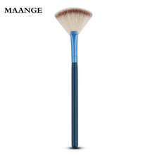 Fan Shape Makeup Brushes Powder Concealer Blending Foundation Brush Highlighting Professional Make up Brushes Cosmetics ILML