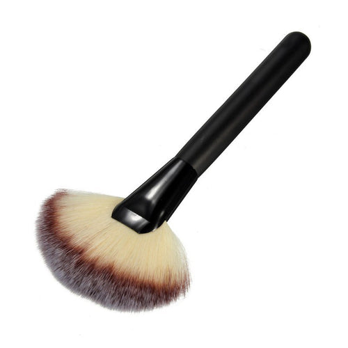 Large Fan Shape Hair Makeup Brushes Face Powder Concealer Blending Foundation Brush Professional Make up Brushes Cosmetics ILML