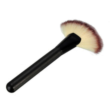 Large Fan Shape Hair Makeup Brushes Face Powder Concealer Blending Foundation Brush Professional Make up Brushes Cosmetics ILML