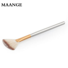 Makeup Brushes Powder Foundation Eyeshadow Concealer Blending Cosmetics Fan Shape Brush Professional Make up Brushes ILML