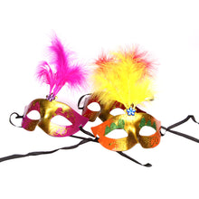 1X Charming Multi-colored Halloween Sexy Adult Feather Plastic Mask Lovely luminous Christmas Party feather mask ILML