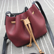 Trendy Women Tassels Single Shoulder Bag Leather String Women Messenger Bags Tote Bucket Famous Crossbody Hbag ILML