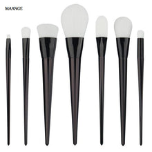 7Pcs Professional MAANGE makeup brushes Cosmetic Powder Foundation eyebrow Eyeshadow hair brush Concealer make up brushes ILML