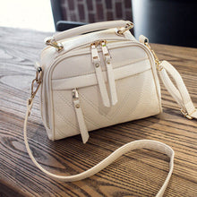 Famouswomen messenger bags luxury women's hbags Leather Striped crossbody Shoulder bag bolsos mujer bag clutch ILML