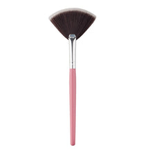 Fan Shaped Makeup Brush Blending Highlighter Contour Face Powder Brushes Pincel Maquiagem  ILML