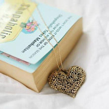 Hollow Carved Peach Heart Rhinestone Women Lady Long Necklace Bronze Silver Golden Jewelry ILML