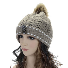 Forward Women's Wool Balls Warm Wood Buckle Knitted Wool Hat ILML