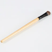 GUJHUI Professional Eyeshadow Eyeliner Lip makeup brushes Foundation Contour Wood make up brushes cosmetics pinceaux maquillage ILML