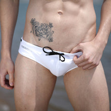 Sexy Men's Classic Triangular Briefs Beach Slim Swimwear Underwear ILML