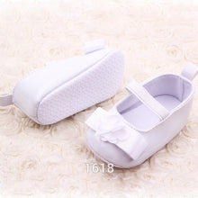 born 3-15M Baby Girl Shoes First Walkers Lovely Sneakers Infant Kids Girls Princess Shoes  ILML