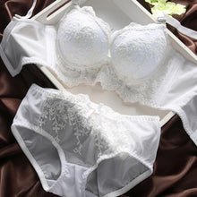 Sexy Women Push Up Lace Bra and Panty s Set Embroidery Underwear Lingerie Bras Suit ILML
