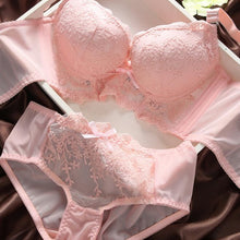 Sexy Women Push Up Lace Bra and Panty s Set Embroidery Underwear Lingerie Bras Suit ILML