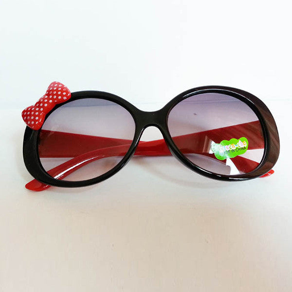 Sun Glasses for Toddlers Kids Plastic Frame Sunglasses Girls Baby Bowknot Cat Eye Shades Goggles Eyewear UV400 ILML