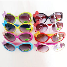 Sun Glasses for Toddlers Kids Plastic Frame Sunglasses Girls Baby Bowknot Cat Eye Shades Goggles Eyewear UV400 ILML