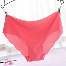 Women Sexy Solid Invisible Seamless Soft Thongs Lingerie Briefs Hipster Underwear Panties ILML